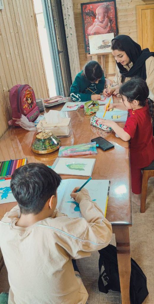 نقاشی با مداد رنگی