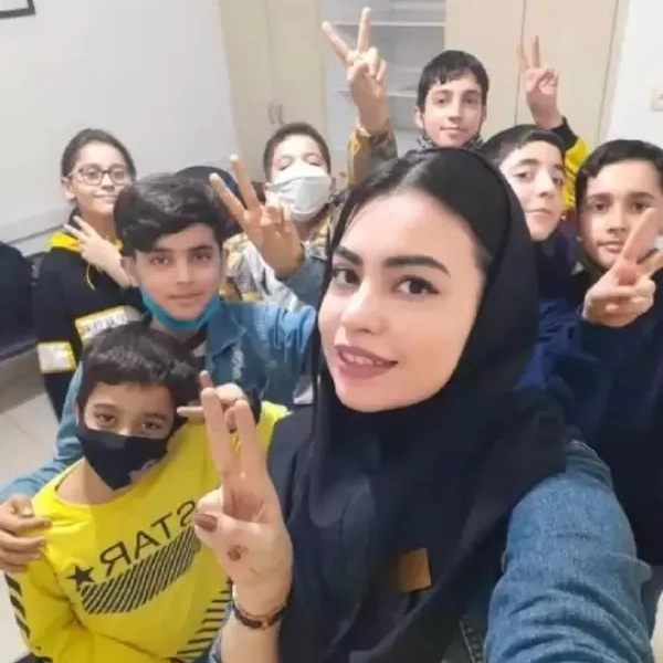 آموزشگاه زبان نیک